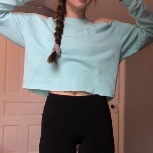 PINK shoulder cutout cropped sweater